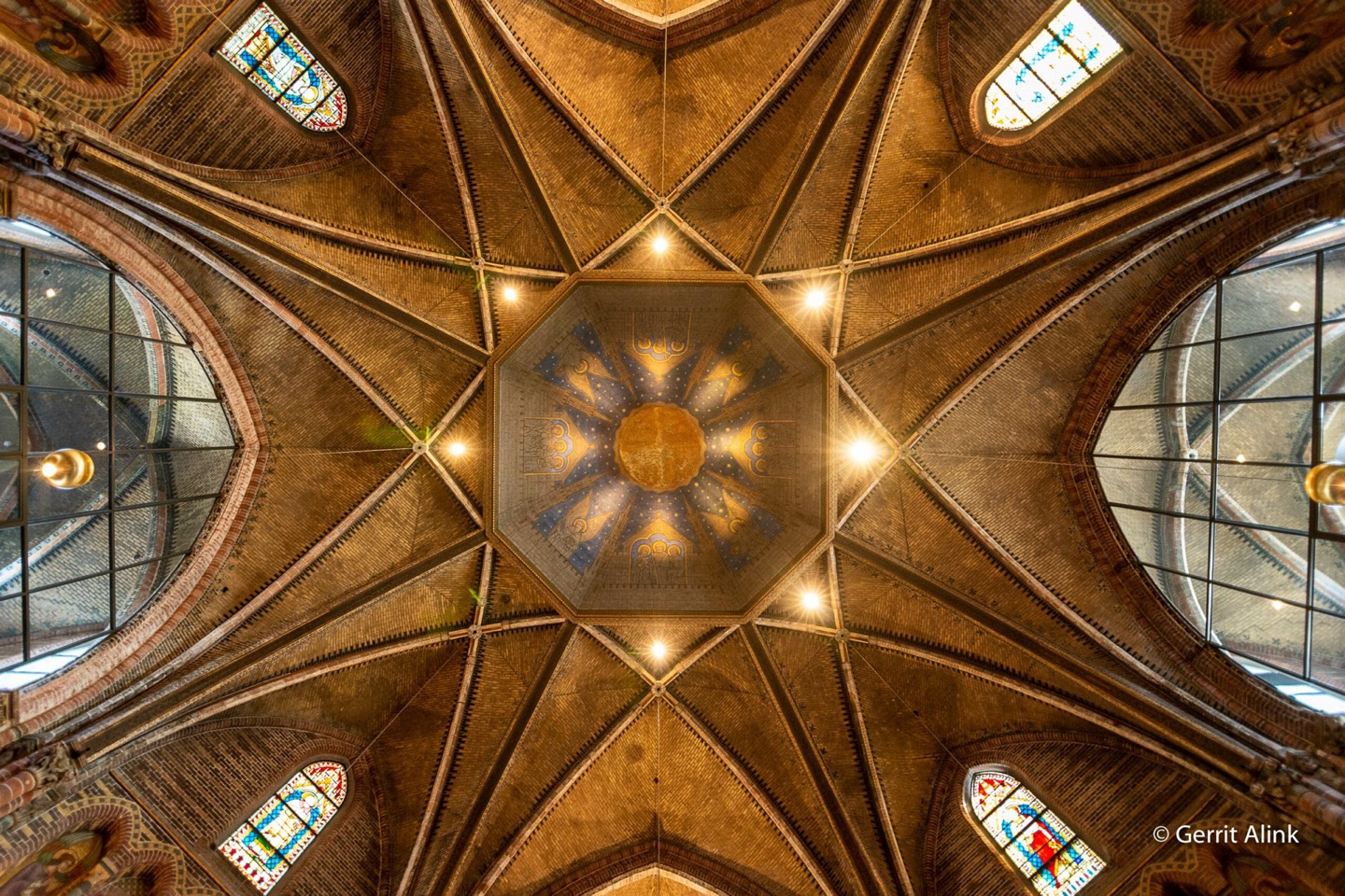 Kunstlievende Ledenborrel met lezing