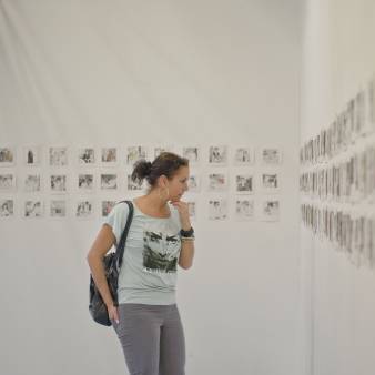 Serie 'Badgasten' bij KV20 popup-art gallery. Den Haag.