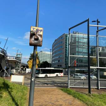 Moed! mijn soldaat, kunstwerk in openbare ruimte NS station Hoofdorp