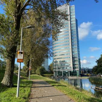 Moed! mijn soldaat, kunstwerk in openbare ruimte NS station Hoofdorp