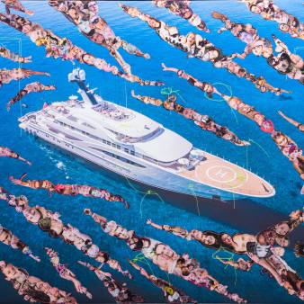 Noahs Ark - voorkant / gevonden beeld en tekst, tyvek, papier, garen / 72x50cm / 2022 / foto Andrei Tchernikov