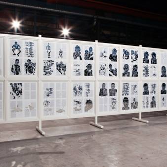 (Tekstkant van) de Ander / hout, glas, papier / 823x250x72cm / 2008-2011 / foto Andrei Tchernikov