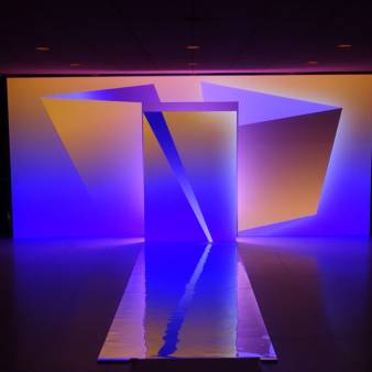 Civil Twilight – Choreography for 450 nm and 600 nm | together with A.Božić, light installation, 2022